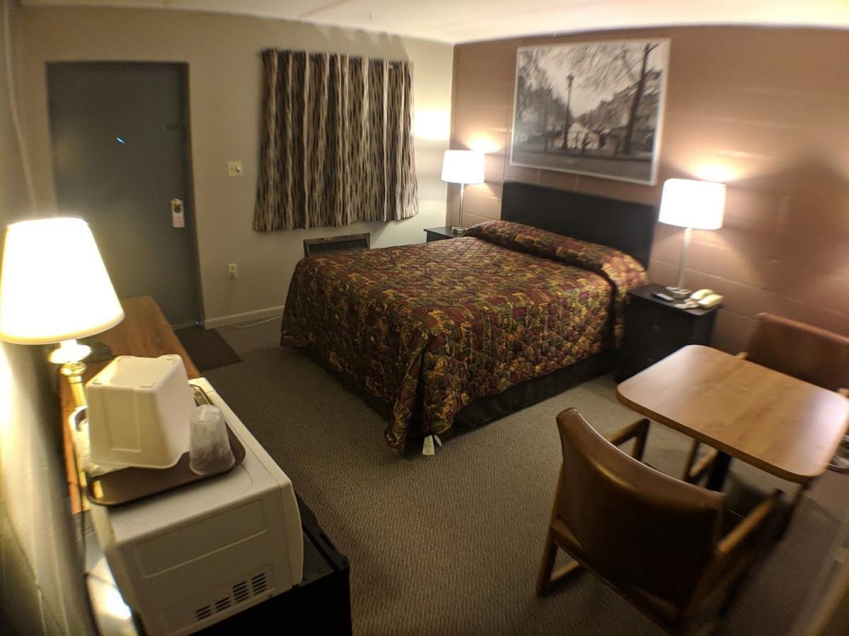 Attican Motel - Attica - Batavia - Warsaw - Darien Lake Eksteriør bilde